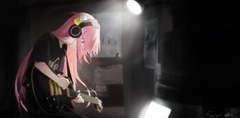 1girl absurdres black_shirt bocchi_the_rock! chinese_commentary closed_mouth commentary_request cube_hair_ornament electric_guitar from_side gibson_les_paul gotoh_hitori guitar hair_ornament headphones highres holding holding_guitar holding_instrument indoors instrument kessoku_band_logo kessoku_band_t-shirt long_hair looking_down mixed-language_commentary music negative_space pink_hair playing_guitar playing_instrument poster_(object) shirt short_sleeves signature solo straight_hair t-shirt tsumuhoshi_desu upper_body wall_lamp