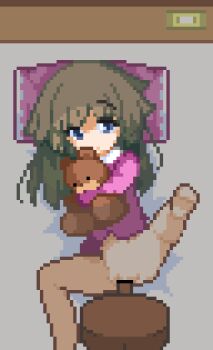 1boy 1girl ? age_difference animated animated_gif blue_eyes bottomless brown_hair censored cum cum_in_pussy disembodied_penis ejaculation expressionless heart hetero hugging_doll hugging_object internal_cumshot loli lowres lying on_back on_bed original penis pillow pixel_art pussy rape sex spread_legs stuffed_animal stuffed_toy teddy_bear testest vaginal