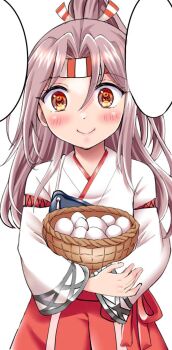 1girl basket brown_eyes commentary_request cowboy_shot egg grey_hair hakama hakama_shorts headband izumi_shara japanese_clothes kantai_collection kimono long_hair ponytail red_shorts shorts solo striped_headband white_kimono zuihou_(kancolle)