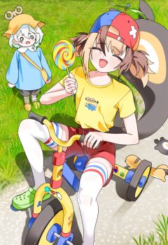 2girls aged_down alienposting_(meme) alternate_costume among_us arms_at_sides blonde_hair blue_hat blue_shirt braid brown_hair candy cecilia_immergreen censored character_print closed_eyes commentary commentary_request crewmate_(among_us) crocs cyan_(horse_race_tests) day doll english_commentary facing_ahead fang food gigi_murin grass green_eyes green_hair green_shoes grem_(gigi_murin) gurumie hair_between_eyes hair_ornament hand_up hat highres holding holding_candy holding_food holding_lollipop hololive hololive_english horse_race_tests jovial_merryment kindergarten_uniform large_tail lollipop long_sleeves looking_at_another medium_hair meme minion_(despicable_me) minions_(movie) mosaic_censoring multicolored_hair multicolored_hat multiple_girls open_mouth outdoors print_shirt propeller_hat red_hat red_shorts riding_tricycle school_hat shirt shirt_tucked_in shoes short_sleeves short_twintails shorts smile solid_circle_eyes standing streaked_hair superstitional_realism swirl_lollipop tail thighhighs twintails two-tone_hair ugandan_knuckles virtual_youtuber white_hair white_thighhighs winding_key yellow_bag yellow_hat yellow_shirt