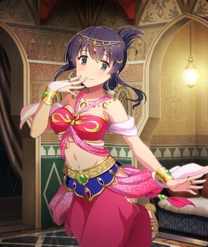 1girl arabian_clothes arch bare_shoulders black_hair blush breasts circlet closed_mouth clothing_cutout collarbone crop_top dot_nose game_cg gem gold_bracer gold_ring gold_sandals green_eyes green_gemstone hand_to_own_mouth hanging_light harem_outfit harem_pants indoors jewelry large_breasts looking_at_viewer medium_hair midriff navel official_art outstretched_arm pants red_gemstone red_pants ring sandals side_cutout sidelocks smile solo standing standing_on_one_leg strapless third-party_source toji_no_miko toji_no_miko:_kizamishi_issen_no_tomoshibi yanase_mai