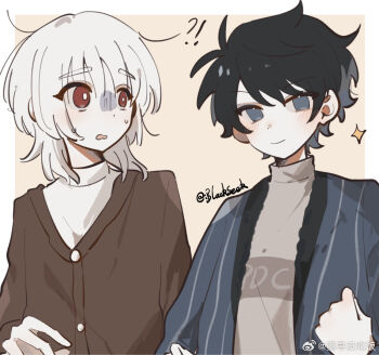 2boys akinashi_haru black_hair blackseek blue_eyes brown_shirt casual chinese_commentary commentary_request gloom_(expression) layered_shirt male_focus multiple_boys red_eyes saihate_eki shirt short_hair smile sparkle tatsunami_shion upper_body white_hair