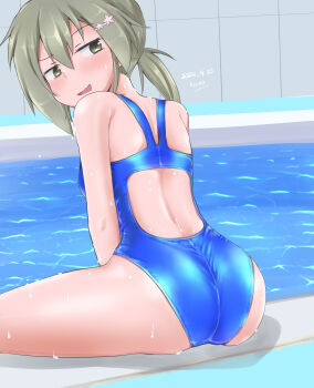 1girl artist_name ass back blue_one-piece_swimsuit breasts brown_eyes competition_swimsuit cowboy_shot dated flower from_behind green_eyes grey_eyes grey_hair hair_between_eyes hair_flower hair_ornament hairclip highres kirino_souya long_hair looking_at_viewer looking_back low_ponytail medium_hair minowa_gin multicolored_swimsuit one-piece_swimsuit ponytail pool poolside short_hair sitting small_breasts smile solo swimsuit two-tone_swimsuit washio_sumi_wa_yuusha_de_aru water wet wet_clothes wet_swimsuit yuusha_de_aru