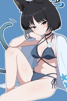1girl animal_ear_fluff animal_ears bikini black_choker black_eyes black_hair blue_archive blue_background blue_bikini blush breasts cat_ears cat_girl cat_tail choker closed_mouth commentary_request highres io9 kikyou_(blue_archive) kikyou_(swimsuit)_(blue_archive) knee_up korean_commentary large_breasts looking_at_viewer multiple_tails outline short_hair side-tie_bikini_bottom simple_background sitting solo swimsuit tail two_tails white_outline