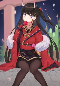 1girl absurdres azur_lane black_gloves black_hair black_skirt brown_pantyhose candy_apple commentary feather_boa feet_out_of_frame food gloves hair_ornament hair_stick hairclip hairpin highres holding holding_candy_apple holding_food horns japanese_clothes kimono long_hair long_sleeves looking_at_viewer miniskirt noshiro_(azur_lane) noshiro_(uncharted_festival_grounds?)_(azur_lane) official_alternate_costume pantyhose pleated_skirt purple_eyes red_kimono sitting skin-covered_horns skirt solo torii tu_(to_sse) wide_sleeves