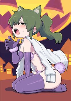 1girl animal_ears cosplay elbow_gloves fur-trimmed_gloves fur_trim gloves green_eyes green_hair halloween highres igarashi_futaba mash_kyrielight mash_kyrielight_(dangerous_beast) mash_kyrielight_(dangerous_beast)_(cosplay) ponytail purple_gloves purple_thighhighs senpai_ga_uzai_kouhai_no_hanashi shiromanta solo tail thighhighs