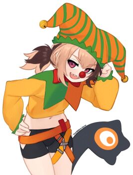 1girl :d alternate_costume artist_name bell belt black_shorts brown_hair clothing_cutout clown_nose commentary cowboy_shot english_commentary gigi_murin hand_on_own_hip hat hat_bell highres hip_vent hololive hololive_english jester_cap jingle_bell leaning_forward light_brown_hair long_sleeves looking_at_viewer midriff multicolored_hair navel open_mouth puffy_long_sleeves puffy_sleeves red_eyes sharp_teeth short_shorts shorts simple_background smile solo split-color_hair teeth two-tone_hair virtual_youtuber white_background yoako