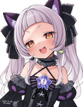 1girl animal_ear_fluff animal_ears black_choker black_dress cat_ears choker dress fake_animal_ears frilled_choker frills grey_hair highres hololive kanya_pyi long_hair looking_at_viewer murasaki_shion murasaki_shion_(gothic_lolita) official_alternate_costume official_alternate_hairstyle open_mouth smile solo teeth twintails upper_teeth_only virtual_youtuber yellow_eyes