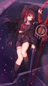 1girl black_choker black_hair black_jacket black_shirt chisa_(wuthering_waves) choker closed_mouth commentary hair_ribbon highres holding holding_sword holding_weapon jacket long_hair looking_at_viewer lying on_back red_eyes red_ribbon ribbon sailor_collar shirt sidelocks solo spica_(starlitworks) sword thigh_strap very_long_hair weapon white_sailor_collar wuthering_waves