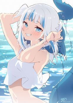 1girl :d alternate_costume animal_hood arms_up blue_eyes blue_hair blunt_bangs breasts camisole commentary day fins fish_tail gawr_gura grey_hair highres hololive hololive_english hood kamiya_maneki looking_at_viewer medium_hair midriff multicolored_hair navel ocean open_mouth outdoors shark_girl shark_hood shark_tail sharp_teeth small_breasts smile solo streaked_hair tail teeth two_side_up upper_body virtual_youtuber white_camisole