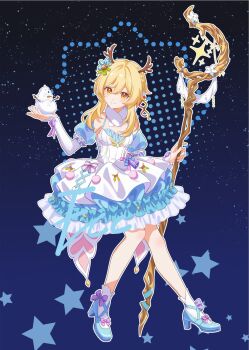 1girl antlers bare_shoulders blonde_hair blue_background blue_ribbon blue_shoes breasts character_snowman closed_mouth commentary_request detached_sleeves dress fcc_(fengcheche) full_body genshin_impact green_ribbon hair_between_eyes hair_ribbon hands_up highres holding holding_snowman holding_staff horns long_sleeves looking_at_viewer lumine_(genshin_impact) paimon_(genshin_impact) reindeer_antlers ribbon shoes short_hair_with_long_locks sleeveless sleeveless_dress smile socks solo staff white_dress white_sleeves white_socks yellow_eyes