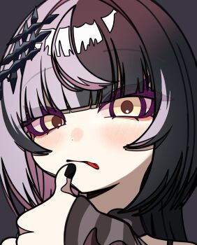 1girl black_hair black_nails blunt_bangs close-up grey_background grey_hair highres hololive hololive_english long_hair looking_at_viewer multicolored_hair shiori_novella shiori_novella_(1st_costume) solo split-color_hair tongue tongue_out two-tone_hair virtual_youtuber yellow_eyes yuvur1