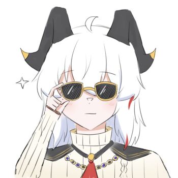 1girl ahoge black_horns closed_mouth commentary curled_horns english_commentary facing_viewer horns long_hair official_alternate_costume portrait simple_background solo straight-on sunglasses tenrino white_hair wuthering_waves zani_(downtown_repose)_(wuthering_waves) zani_(wuthering_waves)