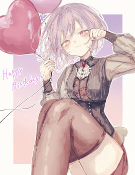 1girl absurdres amoris_(bang_dream!) bang_dream! bang_dream!_it&#039;s_mygo!!!!! bead_necklace beads black_shirt border closed_mouth commentary happy highres jewelry latte_bf necklace outside_border pink_eyes purple_hair red_shorts red_thighhighs shirt short_hair shorts solo thighhighs white_border yuutenji_nyamu