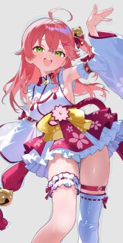 1girl :d absurdres ahoge arm_up bell breasts commentary crossed_bangs detached_sleeves double-parted_bangs feet_out_of_frame green_eyes grey_background hair_bell hair_ornament highres hololive japanese_clothes kimono long_sleeves looking_at_viewer medium_breasts miniskirt ogata_(ogt_illust) one_side_up open_mouth panties pantyshot pink_hair psd_available sakura_miko sakura_miko_(1st_costume) sideboob sideless_kimono simple_background single_thighhigh skirt sleeveless sleeveless_kimono smile solo standing thigh_strap thighhighs underwear virtual_youtuber white_kimono white_panties white_skirt white_thighhighs x_hair_ornament