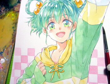 1girl agahari arm_up art_brush art_tools_in_frame commentary_request drawstring green_eyes green_hair green_hoodie hair_ornament hair_rings hand_up hood hood_down hoodie long_sleeves open_mouth paintbrush painting_(medium) photo_(medium) shirt short_hair sleeves_past_wrists smile solo sphere_hair_ornament tatebayashi_miharu tokimeki_memorial tokimeki_memorial_1 traditional_media upper_body waving white_shirt