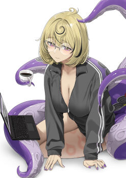 1girl black_hair black_jacket blonde_hair breasts cleavage coffee commentary computer cup glasses highres jacket laptop large_breasts long_sleeves looking_at_viewer multicolored_hair noeru partially_unzipped purple_eyes simple_background sitting smile solo streaked_hair tentacles track_jacket two-tone_hair white_background yidhari_murphy zenless_zone_zero