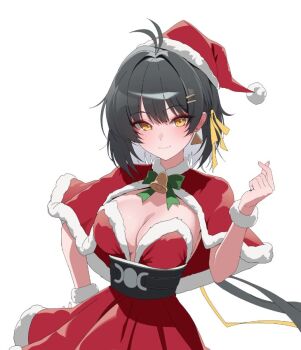 1girl alternate_costume antenna_hair bell black_hair bow bowtie breasts capelet cleavage closed_mouth colored_inner_hair commentary dress earrings female_rover_(wuthering_waves) green_bow green_bowtie hair_ornament hair_ribbon hairclip hand_on_own_hip hat jewelry large_breasts long_hair looking_at_viewer low_ponytail multicolored_hair parallel_hairclips ponytail red_capelet red_dress ribbon rkin rover_(wuthering_waves) santa_costume santa_hat simple_background smile solo strapless strapless_dress symbol-only_commentary triangle_earrings unfinished white_background white_hair wuthering_waves yellow_eyes yellow_ribbon