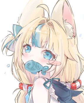 1girl ahoge animal_ears blonde_hair blue_eyes blue_hair blue_streaks blunt_bangs cat_ears commentary_request fish fish_girl fish_in_mouth highres indie_virtual_youtuber korean_commentary lifebuoy_hair_ornament long_hair low_twintails moka_(mokas21004) multicolored_hair sameko_saba sameko_saba_(fish) solo solo_focus streaked_hair twintails virtual_youtuber