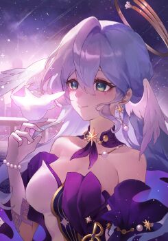 1girl animal_ears bird bird_on_hand breasts closed_mouth commentary_request detached_sleeves dress feathered_wings gloves green_eyes halo head_wings highres honkai:_star_rail honkai_(series) jewelry long_hair looking_at_another medium_breasts outdoors purple_hair robin_(honkai:_star_rail) sky smile solo star_(sky) starry_sky strapless strapless_dress upper_body user_vddc8488 very_long_hair white_bird white_gloves white_wings wings yellow_halo