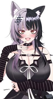 1girl absurdres animal_ear_fluff animal_ears arm_strap arm_under_breasts arm_warmers belt belt_collar black_arm_warmers black_belt black_dress black_hair black_nails blush breasts chain chest_belt collar commentary cross cross_earrings dress earrings fangs grey_hair hair_ornament hand_up highres hololive hololive_english jewelry kasutera_mikan kemonomimi_mode large_breasts long_hair looking_at_viewer multicolored_hair multiple_rings nail_polish open_mouth ring shiori_novella shiori_novella_(1st_costume) simple_background sleeveless sleeveless_dress smile solo split-color_hair striped_arm_warmers two-tone_hair upper_body virtual_youtuber white_background wolf_ears wolf_girl yellow_eyes