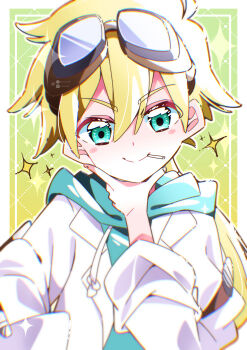 Rule 34 | 1boy, absurdres, blonde hair, blue eyes, blue hoodie, closed mouth, commentary, drawstring, goggles, goggles on head, green background, hand in pocket, hand on own chin, highres, hood, hood down, hoodie, jett (precure), lab coat, long sleeves, looking at viewer, male focus, meitantei precure!, mouth hold, pixiv username, potacure, precure, short hair, signature, smile, solo, sparkle, toothpick, twitter username, upper body