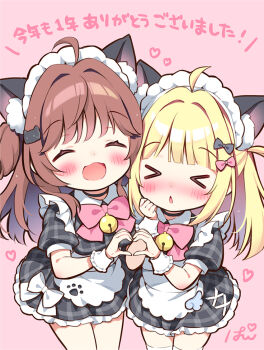 >_< 2girls :d ^_^ ahoge animal_ear_fluff animal_ears apron bell black_bow black_choker blonde_hair blush bow brown_hair cat_hair_ornament chibi choker closed_eyes collared_dress commentary_request dress facing_viewer grey_dress hair_bow hair_intakes hair_ornament heart heart_hands heart_hands_duo jingle_bell kokoa-chan_(pan_(mimi)) maid maid_headdress multiple_girls neck_bell nose_blush open_mouth original pan_(mimi) parted_lips pink_background pink_bow plaid_clothes plaid_dress puffy_short_sleeves puffy_sleeves short_sleeves simple_background smile ten-chan_(pan_(mimi)) translation_request twitter_username white_apron wrist_cuffs