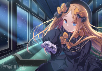 1girl abigail_williams_(fate) abigail_williams_(first_ascension)_(fate) black_bow black_dress black_hat blonde_hair blue_eyes blush bow breasts dress fate/grand_order fate_(series) forehead hair_bow hat long_hair long_sleeves looking_at_viewer orange_bow parted_bangs ribbed_dress ryofuhiko sleeves_past_fingers sleeves_past_wrists small_breasts solo train_interior