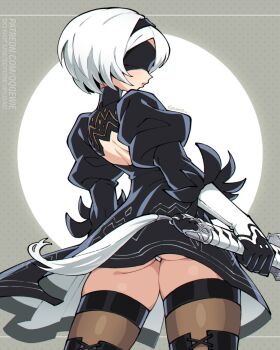 1girl 2b_(nier:automata) ass back_cutout black_dress black_hairband black_thighhighs blindfold clothing_cutout commentary covered_eyes cowboy_shot dress feather-trimmed_sleeves from_behind grey_background hairband holding holding_sword holding_weapon juliet_sleeves katana long_sleeves nier:automata nier_(series) panties pantyshot patreon_username profile puffy_sleeves qewie short_hair solo square_enix standing sword thighhighs turning_head twitter_username two-tone_background underbutt underwear upskirt virtuous_contract watermark weapon web_address white_background white_hair white_panties