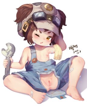 1girl absurdres anus arm_behind_head arm_up artist_name bandaid bandaid_on_arm bandaid_on_face bandaid_on_leg barefoot black-framed_eyewear blue_overalls blush brown_hat buttons newsboy_cap cleft_of_venus cloth clothing_cutout crotch_flap dated eyewear_on_headwear feet female_focus flat_chest goggles grey_hat hand_up hat highres holding holding_wrench innerkey_(kgfw5338) knee_up loli looking_at_viewer nipples no_panties no_shirt nose_blush one_eye_closed open_mouth orange_eyes original overalls patch pee_stain pussy ribs sidelocks signature simple_background solo spread_legs strap_slip toes uncensored v-shaped_eyebrows white_background wrench