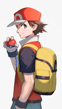 1boy baseball_cap blue_pants brown_eyes brown_hair closed_mouth commentary_request hand_in_pocket hat highres holding holding_poke_ball jacket looking_at_viewer looking_back male_focus nintendo pants poke_ball poke_ball_(basic) pokemon pokemon_frlg red_(pokemon) red_hat shirt short_hair short_sleeves simple_background smile teo_(telo_ruka) upper_body white_background wristband yellow_bag