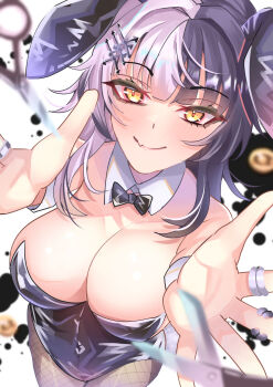 1girl alternate_costume animal_ear_hairband animal_ears bare_shoulders black_hair black_leotard blush bow bowtie breasts cleavage covered_navel detached_collar fake_animal_ears fishnet_pantyhose fishnets foreshortening grey_hair hairband highleg highleg_leotard highres hololive hololive_english ink large_breasts leotard long_hair looking_at_viewer multicolored_hair pantyhose playboy_bunny rabbit_ear_hairband rabbit_ears scissors shiori_novella simple_background smile solo split-color_hair strapless strapless_leotard two-tone_hair virtual_youtuber white_background white_wrist_cuffs wrist_cuffs yellow_eyes zacky