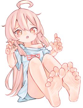 1girl ahoge bare_legs barefoot blush chaosexceed feet female_focus full_body genderswap genderswap_(mtf) highres loli long_hair looking_at_viewer onii-chan_wa_oshimai! open_mouth oyama_mahiro simple_background single_bare_shoulder soles solo teeth toenails toes upper_teeth_only white_background