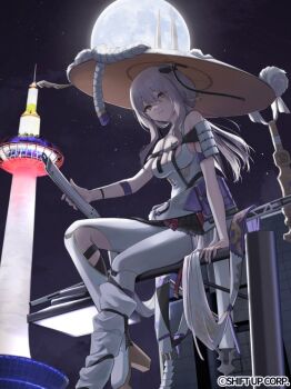 armor breasts clothing_cutout copyright_notice fujishima02 goddess_of_victory:_nikke grey_hair grin hat highres holding holding_weapon japanese_armor jingasa large_hat leotard long_hair looking_at_viewer medium_breasts moon night scarlet_(nikke) shoulder_armor sitting smile sode sword weapon weapon_on_back white_leotard yellow_eyes