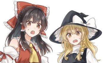 2girls :o ascot bare_shoulders black_hat black_vest blonde_hair bow braid brown_hair commentary_request detached_sleeves frilled_bow frilled_hair_tubes frilled_shirt_collar frills hair_bow hair_tubes hakurei_reimu hat hat_bow kirisame_marisa long_hair looking_at_viewer multiple_girls open_mouth ponytail red_bow red_shirt reimu_tyuki sarashi shirt sidelocks simple_background single_braid surprised sweatdrop teeth touhou upper_body upper_teeth_only vest white_background white_bow white_shirt witch_hat yellow_ascot yellow_eyes