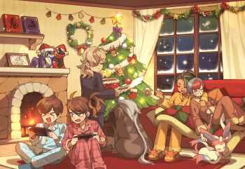 >_< 1brad 2boys 3girls :d arven_(pokemon) blanket book brown_pajamas cake character_doll christmas christmas_ornaments christmas_tree christmas_wreath couch doll eevee florian_(pokemon) food full_body gen_1_pokemon gen_4_pokemon gen_6_pokemon glasses grin hair_over_one_eye hat highres indoors juliana_(pokemon) koraidon long_hair mabosstiff miraidon multicolored_hair multiple_boys multiple_girls nemona_(pokemon) night nintendo nintendo_switch on_couch open_mouth pachirisu pajamas pawmi penny_(pokemon) playing_games pokemon pokemon_(creature) pokemon_sv quilt santa_hat short_hair sitting sleeping slice_of_life slippers smile sweatdrop sylveon two-tone_hair wreath xd yellow_pajamas