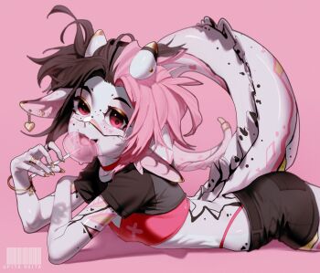 1girl ass black_hair black_shorts crop_top dragon_girl dragon_horns dragon_tail furry highres horns long_hair looking_at_viewer lying multicolored_hair on_stomach original pink_background pink_eyes pink_hair pita-potato short_sleeves shorts solo tail two-tone_hair