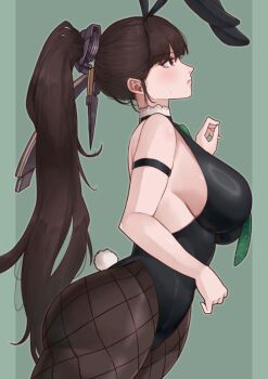 1girl absurdres animal_ears bare_shoulders black_leotard blood_edge_(stellar_blade) breasts brown_hair commentary cowboy_shot eve_(stellar_blade) fake_animal_ears fishnet_pantyhose fishnets from_side green_background hair_ornament hairclip high_ponytail highres large_breasts leotard long_hair pantyhose playboy_bunny ponytail profile rabbit_ears rabbit_tail simple_background solo stellar_blade tail very_long_hair yotsuha_uni