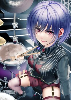 1girl american_flag amoris_(bang_dream!) bang_dream! bang_dream!_it&#039;s_mygo!!!!! bead_necklace beads black_corset black_nails black_shirt breasts brooch closed_mouth commentary corset foreshortening garter_straps highres in-ear_earphones jewelry large_breasts nail_polish necklace noir_(nowaru) pink_eyes purple_hair red_shorts red_thighhighs shirt short_hair shorts solo thighhighs yuutenji_nyamu