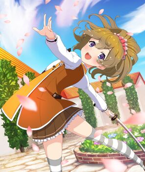 1girl :d arched_back blue_eyes blue_flower blue_sky brown_hair brown_shoes brown_skirt brown_vest building cloud day dot_nose dutch_angle falling_petals feet_out_of_frame flower flower_bed game_cg grey_thighhighs holding holding_sword holding_weapon kagami_mimi_(toji_no_miko) katana long_sleeves looking_at_viewer marking_on_cheek official_art open_mouth osafune_girls_academy_school_uniform outdoors outstretched_arms petals pink_petals purple_flower school_uniform shirt shoes skirt sky smile solo spread_arms standing standing_on_one_leg striped_clothes striped_thighhighs sword teeth thighhighs third-party_source toji_no_miko toji_no_miko:_kizamishi_issen_no_tomoshibi tree upper_teeth_only vest weapon white_shirt white_thighhighs zettai_ryouiki