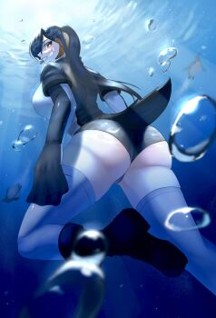 1girl back black_hair boots breasts commentary_request elbow_gloves gloves highres kemono_friends king_penguin_(kemono_friends) large_breasts leotard long_hair looking_at_viewer looking_back ocean penguin_girl penguin_tail r_(r_gavaaim) red_eyes solo tail thighhighs