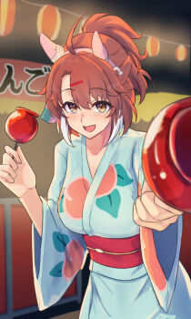 1girl :d alternate_costume alternate_hairstyle animal_ears blush breasts brown_eyes brown_hair candy_apple collarbone commentary_request dantsu_flame_(umamusume) festival food food_stand giving hair_between_eyes hair_ornament harakomeshi highres holding holding_candy_apple holding_food horse_ears horse_girl japanese_clothes kimono lantern large_breasts looking_at_viewer medium_breasts night obi obijime open_mouth paper_lantern reaching reaching_towards_viewer sash sky smile solo summer_festival umamusume yukata