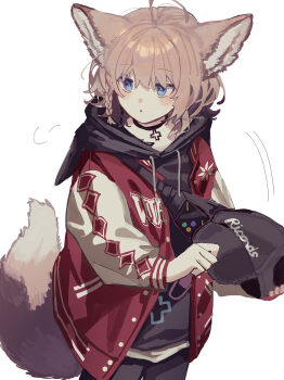 1girl :o absurdres animal_ears arknights black_hat blue_eyes coffee_toranpu commentary_request cowboy_shot fox_ears fox_girl fox_tail hat highres holding holding_unworn_clothes holding_unworn_hat jacket long_sleeves official_alternate_costume parted_lips pink_hair red_jacket short_hair simple_background solo sussurro_(arknights) sussurro_(travel_freely)_(arknights) tail twitter_username unworn_hat unworn_headwear white_background