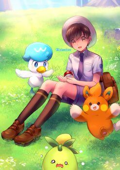 1boy brown_eyes brown_footwear brown_hair brown_legwear collared_shirt commentary_request day florian_(pokemon) grass grey_headwear grey_shirt hat highres holding holding_poke_ball kisaragi_itsuka_(aufheben) kneehighs male_focus necktie nintendo open_mouth outdoors pawmi poke_ball poke_ball_(basic) pokemon pokemon_(creature) pokemon_sv quaxly shirt shoes short_hair short_sleeves shorts sitting smile smoliv socks