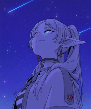 1girl capelet closed_mouth commentary earrings elf english_commentary frieren green_eyes highres its_tsuica jewelry long_hair meme night night_sky pointy_ears shooting_star sky smile solo sousou_no_frieren star_(sky) twintails upper_body upward_angle_frieren_drawing_(meme) white_capelet white_hair