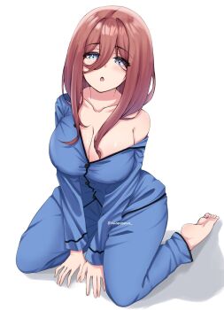 1girl barefoot blue_eyes blue_pajamas blue_pants blue_shirt blush_stickers breasts brown_hair capri_pants cleavage eyes_visible_through_hair full_body go-toubun_no_hanayome hair_between_eyes highres ibispaint_(medium) large_breasts long_hair long_sleeves looking_at_viewer nakano_miku open_mouth pajamas pants shadow shirt sidelocks simple_background single_bare_shoulder sitting solo ssiapasaya twitter_username wariza white_background