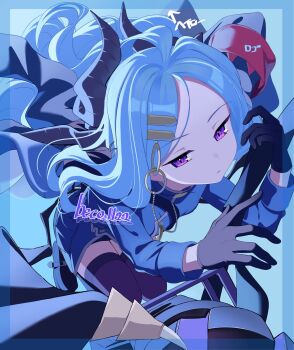 1girl ahoge beko_(beco_1122) black_coat black_skirt black_thighhighs blue_archive breasts coat coat_on_shoulders demon_girl demon_horns demon_wings gun highres hina_(blue_archive) holding holding_gun holding_weapon horns long_hair looking_at_viewer low_wings machine_gun mg42 purple_eyes skirt small_breasts solo thighhighs very_long_hair weapon white_hair wings