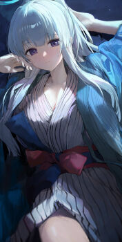 1girl absurdres alternate_costume blue_archive breasts chinese_commentary cleavage closed_mouth commentary_request halo highres japanese_clothes jianjia kimono large_breasts long_hair looking_at_viewer mechanical_halo noa_(blue_archive) print_kimono purple_eyes smile solo striped_clothes striped_kimono white_hair yukata
