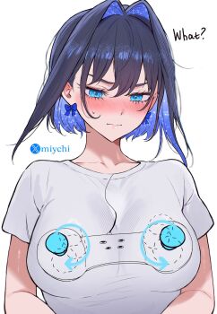 1girl artist_name black_hair blue_eyes blue_hair blush bow bow_earrings breasts closed_mouth collarbone colored_inner_hair commentary controller earrings english_text game_controller game_controller_print hair_intakes highres hololive hololive_english jewelry large_breasts looking_down miychi multicolored_hair ouro_kronii shirt short_hair simple_background solo standing sweatdrop upper_body virtual_youtuber white_background white_shirt