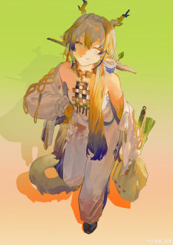 1girl ^_^ absurdres arknights bag black_shoes blonde_hair blue_hair closed_eyes colored_extremities colored_skin commentary dragon_girl dragon_horns dragon_tail earrings eastern_dragon_horns eastern_dragon_tail facing_viewer full_body gradient_background grey_hair grin hair_intakes hair_ornament hair_stick hand_on_own_hip highres holding holding_bag horns incredibly_absurdres jewelry long_hair multicolored_hair pants pointy_ears shadow shi-fan_jin-jian shoes shu_(arknights) simple_background smile solo spring_onion strapless tail tube_top very_long_hair watermark weibo_watermark white_tube_top yellow_skin